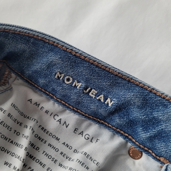 Straight leg Mom Jeans (size 4) - Picture 4 of 8